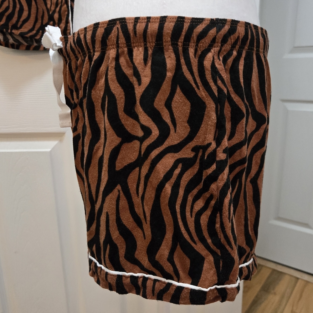 Zebra Print Button-Up Pajama Set, Size Large, Seeing Stars - Picture 11 of 15
